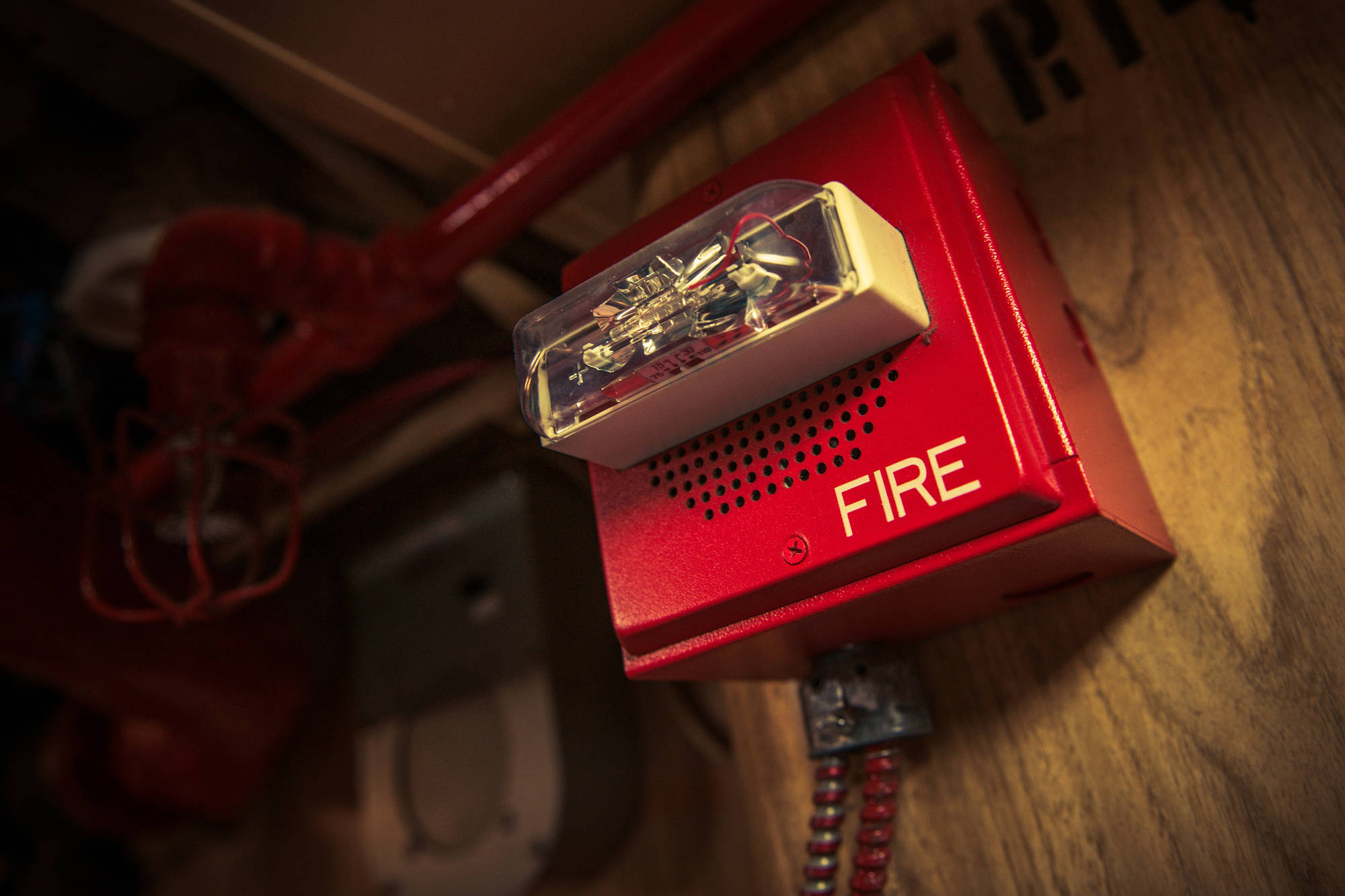Fire alarm with strobe safety device